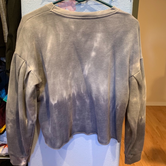 Bell-Sleeve Cropped Sweater - Picture 2 of 3